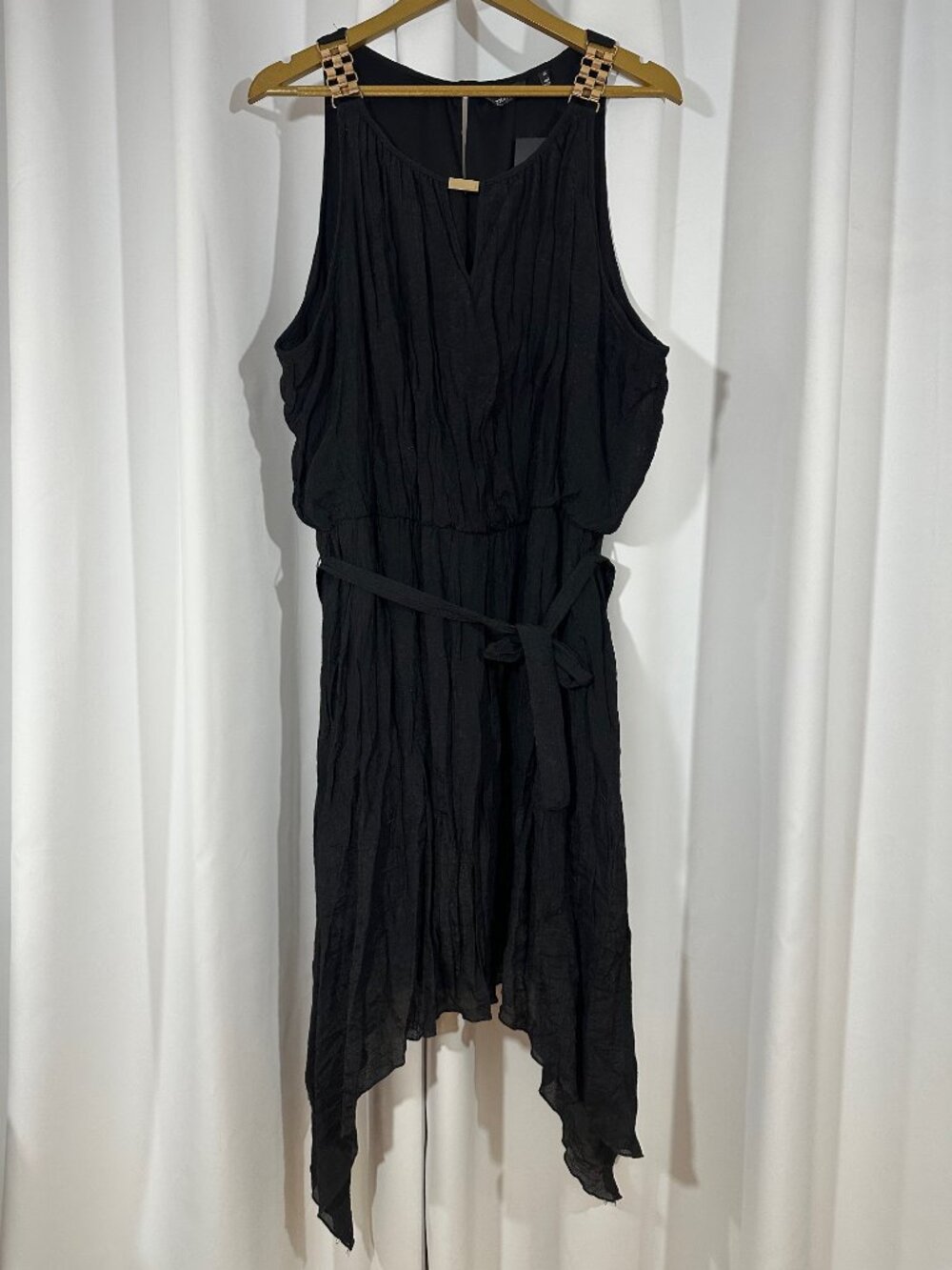 Mlle Gabrielle Black Handkerchief Hem Dress 1X Plus Size Belted